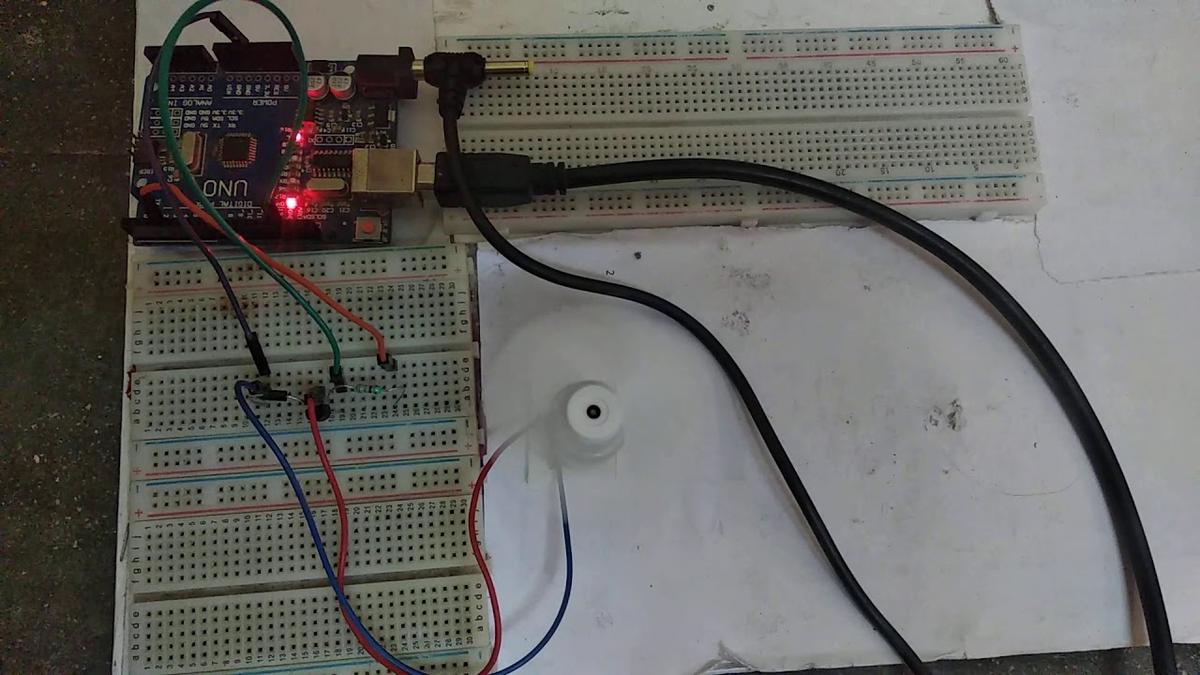 'Video thumbnail for Control DC Motor with Arduino with delay'