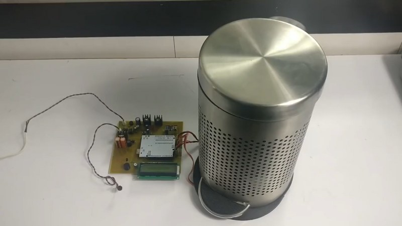 Smart Bin using Arduino UNO IoT project