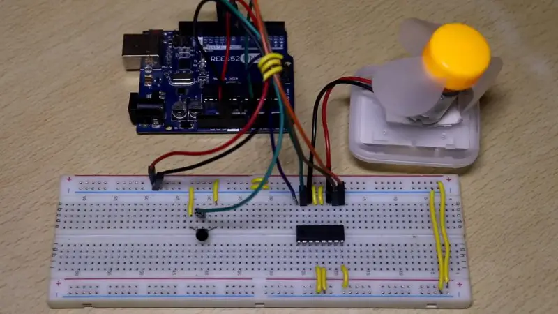 Temperature controlled fan using Arduino