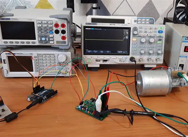 Circuit connection of DC Motor speed controller