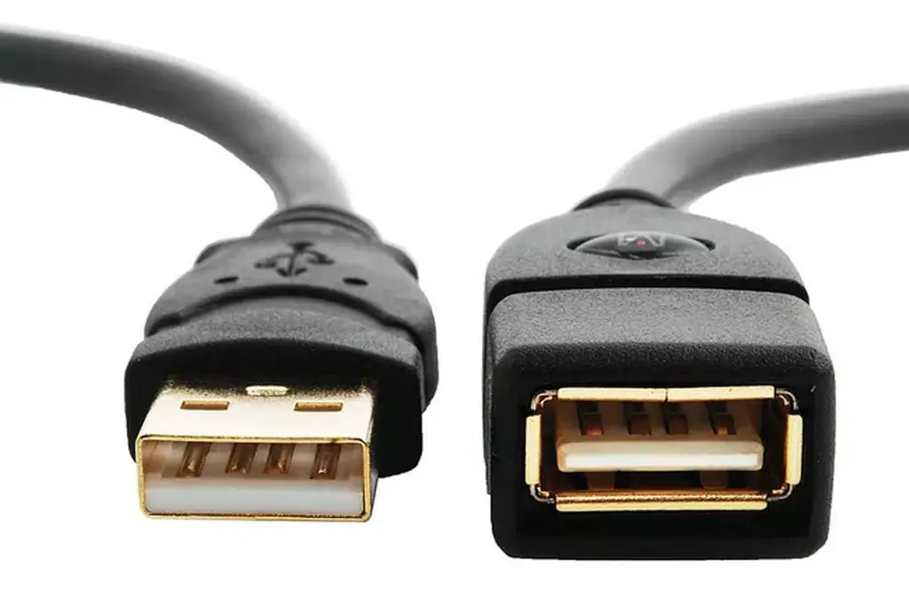 A USB connector and port