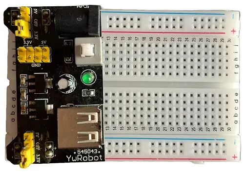 Power supply module placed on the breadboard