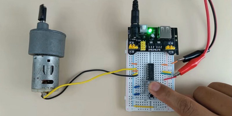 motor control using l293d motor driver ic