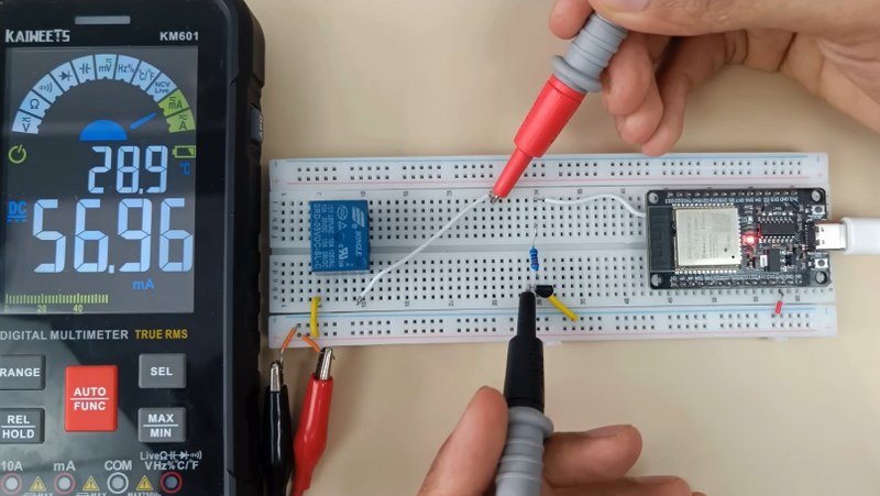 Measured current flowing from collector to emitter through the relay